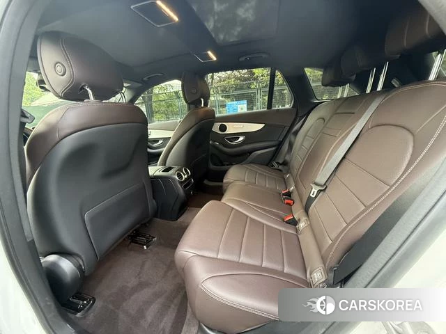 Mercedes-Benz GLC 2021 Белый из Китая, фото 4