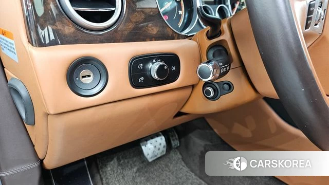 Bentley Flying Spur 2nd Generation 2018 Небесно-голубой из Кореи, фото 4