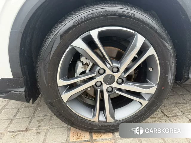 Geely Automobile Binyue 2022 Белый из Китая, фото 4