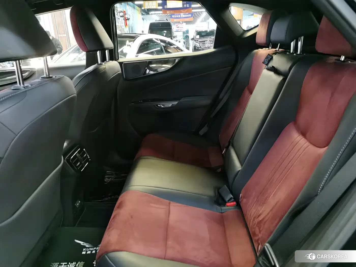 Lexus NX 2023 Черный из Китая, фото 4