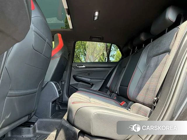 Volkswagen Golf GTI 2023 Темно-серый из Китая, фото 4