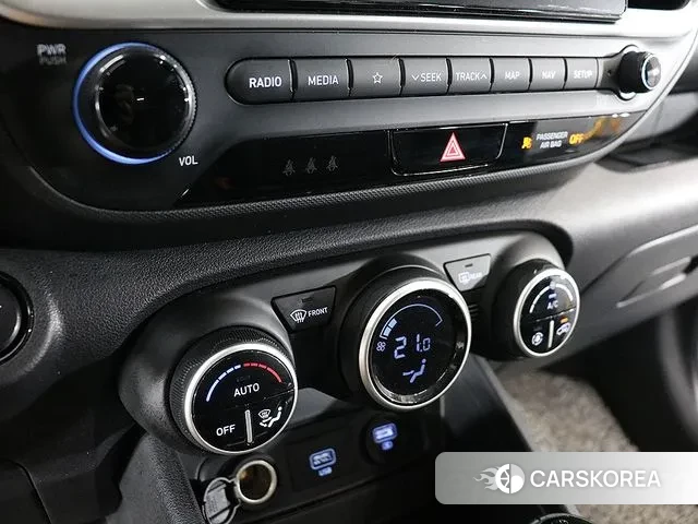 Hyundai Venue 2019 Белый двухцветный из Кореи, фото 4