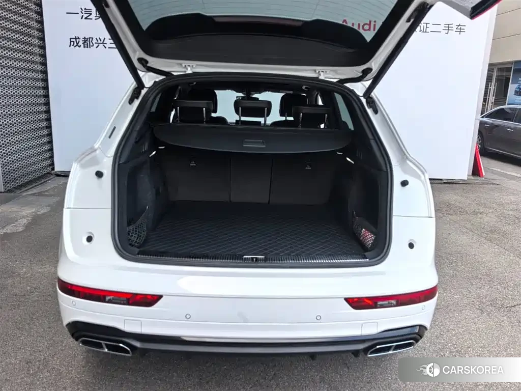 Audi Q5L 2024 Белый из Китая, фото 4