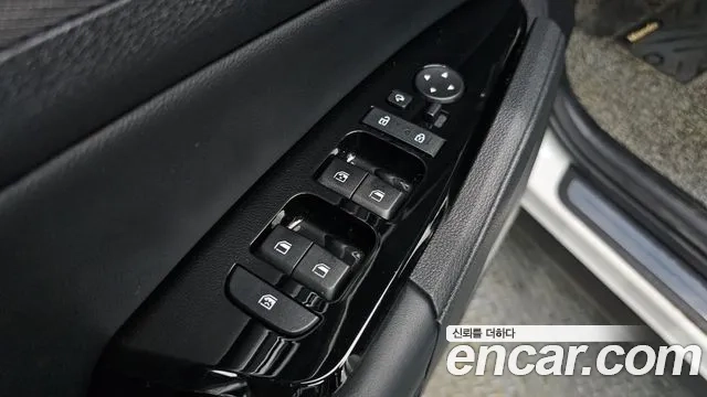 Kia Sportage 5th Generation Hybrid 2022 Белый из Кореи, фото 4