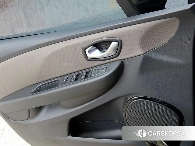 Renault Korea (Samsung) Clio 2018 Черный из Кореи, фото 4