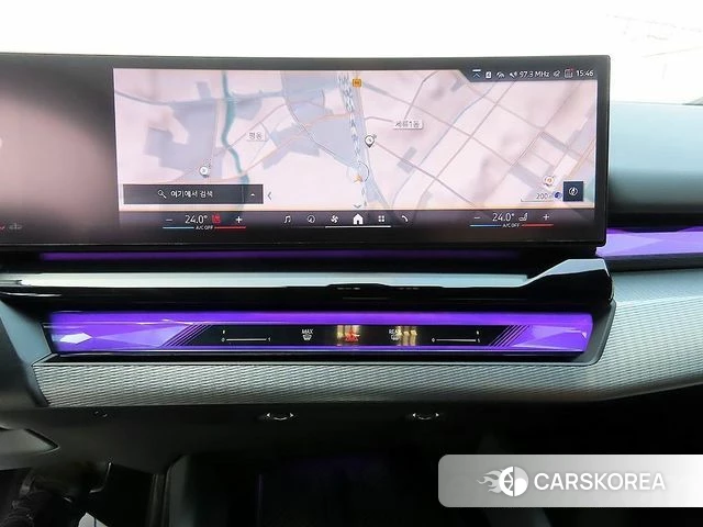 BMW 5 Series (G60) 2024 Белый из Кореи, фото 4