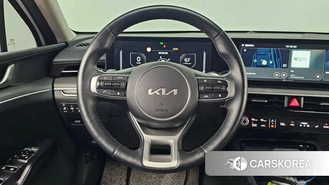 Kia The New K5 3rd generation 2023 Белый из Кореи, фото 4