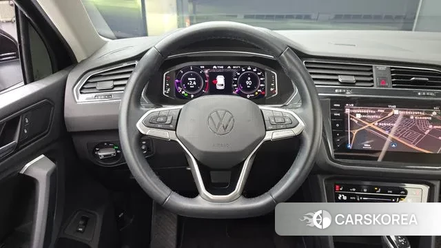 Volkswagen Tiguan second Generation 2022 Черный из Кореи, фото 4
