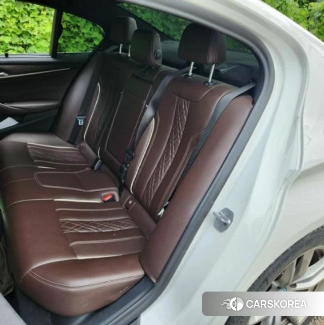 BMW 5 Series (G30) 2020 Белый из Кореи, фото 4