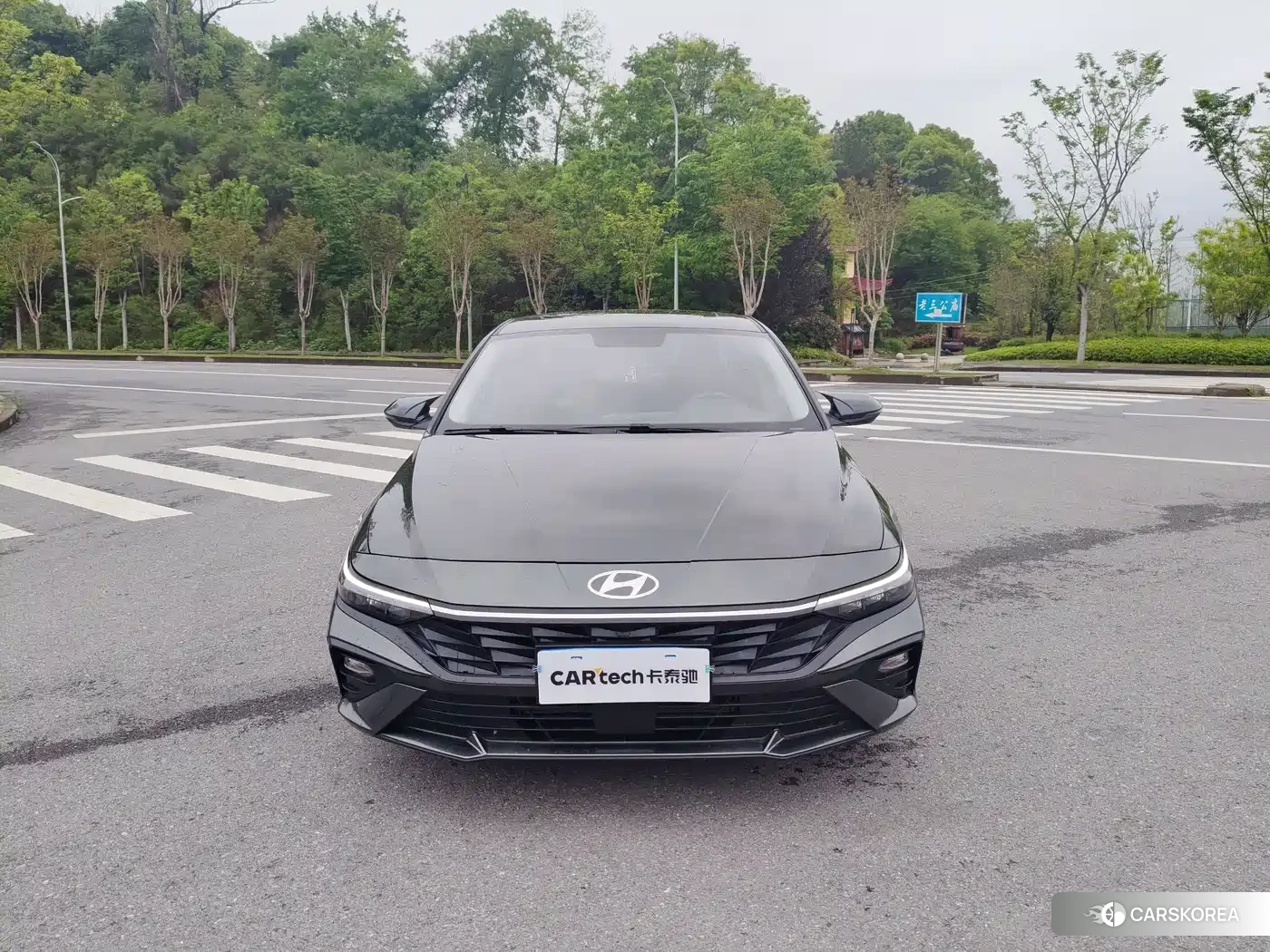 Hyundai Elantra 2024 Silver/gray из Китая, фото 4