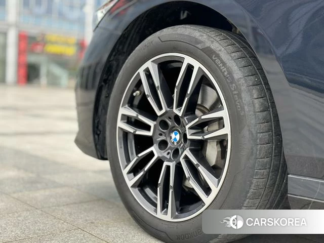 BMW 5 series 2024 Черный из Китая, фото 4