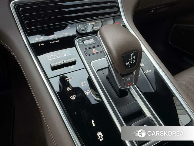 Porsche Panamera 2023 Темно-серый из Китая, фото 4