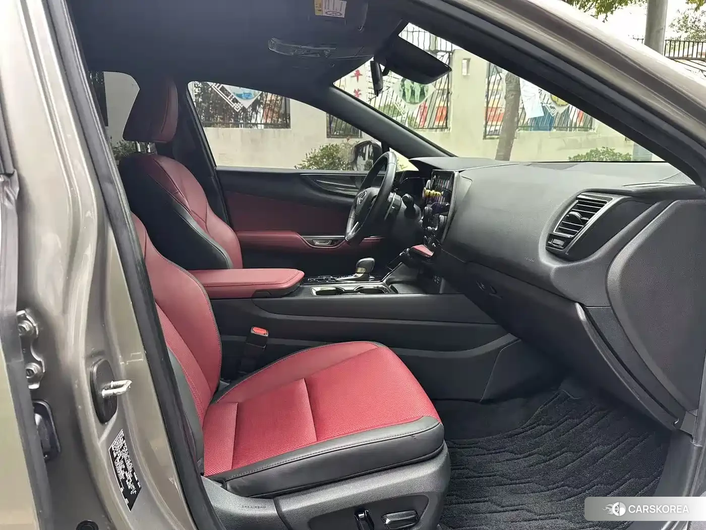 Lexus NX 2023 Silver/gray из Китая, фото 4