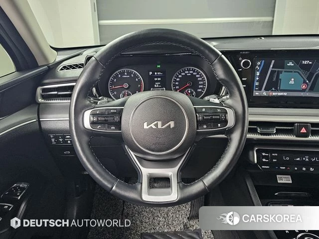 Kia K5 3rd generation 2023 Серебристо-серый из Кореи, фото 4