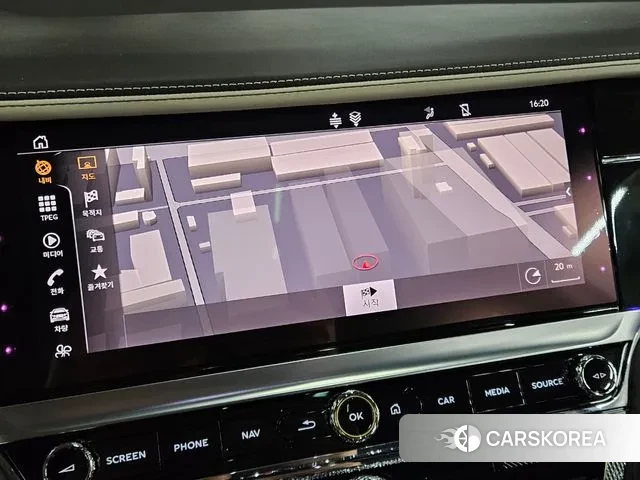 Bentley Flying Spur 3rd Generation 2022 Белый из Кореи, фото 4