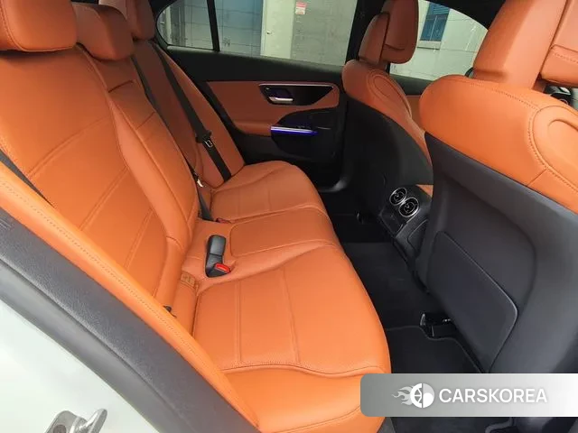 Mercedes-Benz C-Class W206 2025 Белый из Кореи, фото 4