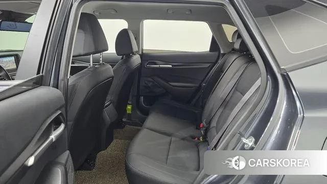 Kia Seltos 2021 Серый из Кореи, фото 4