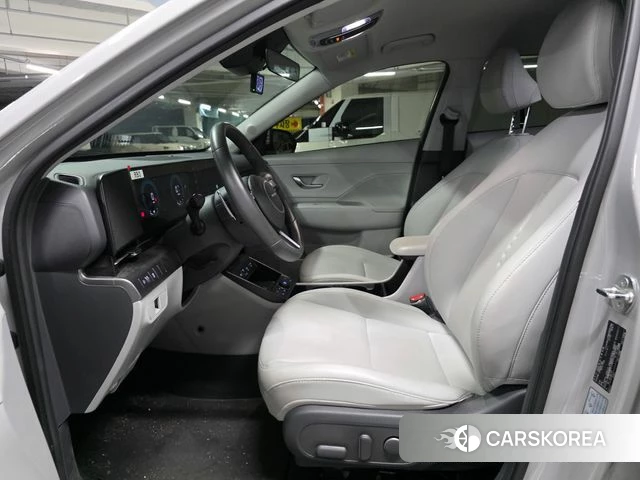 Hyundai Kona (SX2) 2024 Серебристо-серый из Кореи, фото 4