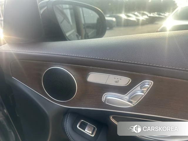 Mercedes-Benz GLC 2022 Черный из Китая, фото 4