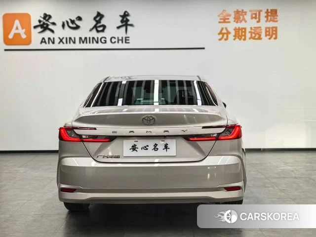 Toyota Camry 2025 Шампань из Китая, фото 4