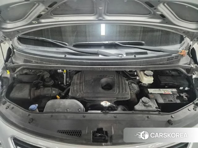 Hyundai The New Grand Starex 2020 Серебристо-серый из Кореи, фото 4