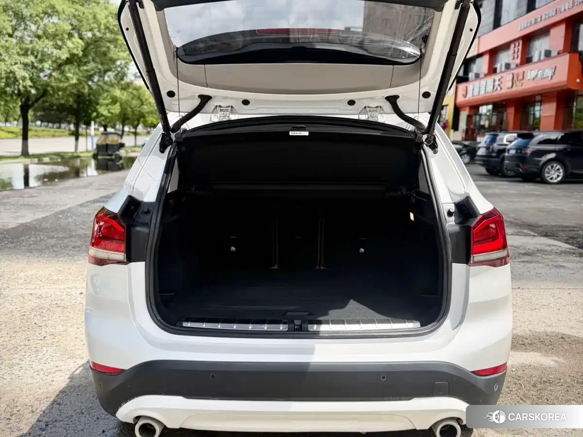 BMW X1 2021 Белый из Китая, фото 4