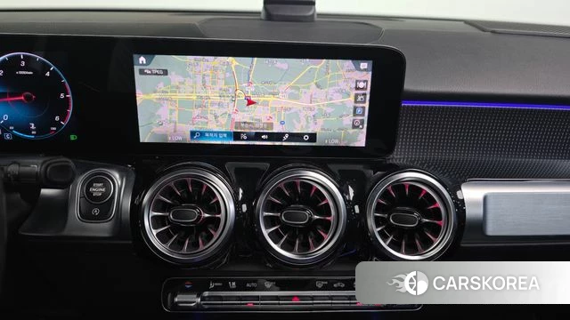 Mercedes-Benz GLB-Class X247 2022 Белый из Кореи, фото 4