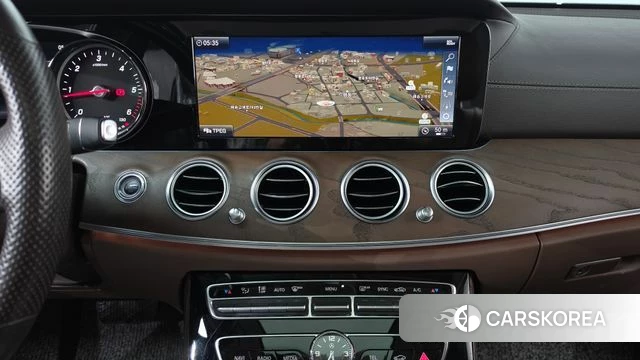 Mercedes-Benz E-Class W213 2018 Белый из Кореи, фото 4