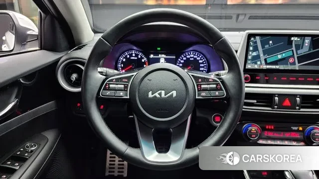 Kia The New K3 2nd generation 2024 Белый из Кореи, фото 4