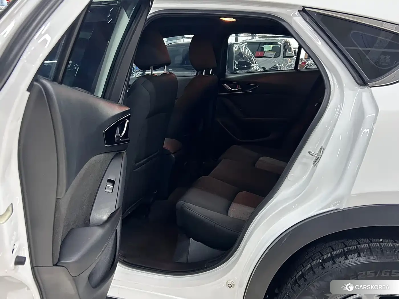 Mazda CX-4 2023 Белый из Китая, фото 4