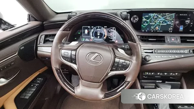 Lexus ES300h 7th generation 2019 Песочный из Кореи, фото 4