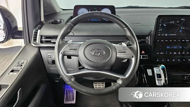 Hyundai Staria 2023 Черный из Кореи, фото 4