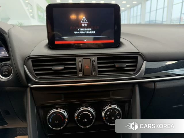 Mazda CX-4 2023 Белый из Китая, фото 4
