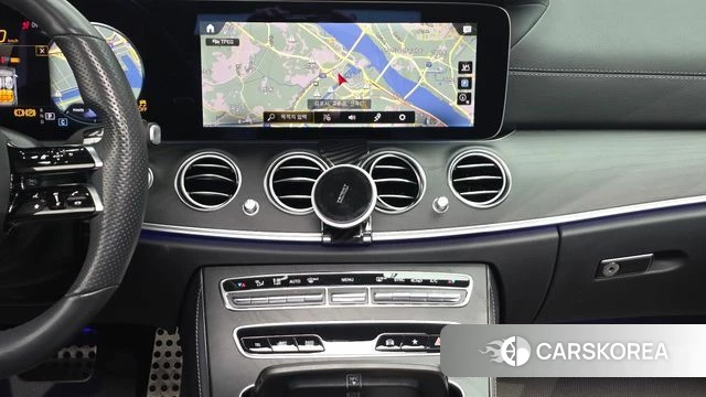 Mercedes-Benz E-Class W213 2022 Серебряный из Кореи, фото 4