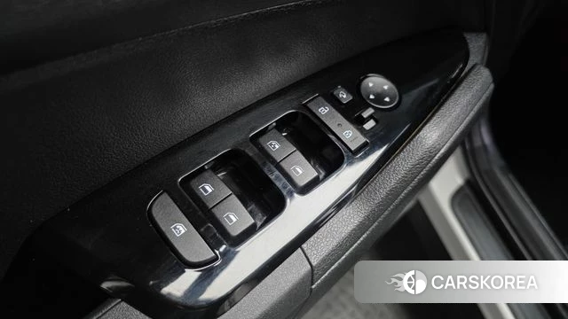 Kia Sportage 5th Generation 2022 Белый из Кореи, фото 4