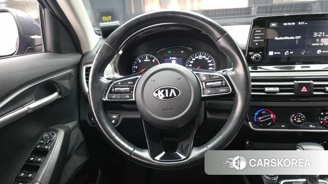 Kia Seltos 2020 Серый из Кореи, фото 4