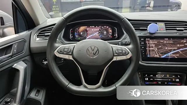 Volkswagen Tiguan second Generation 2023 Серый из Кореи, фото 4