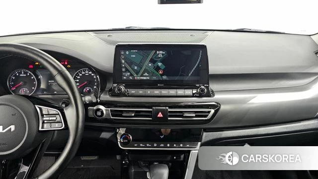 Kia Seltos 2022 Белый из Кореи, фото 4