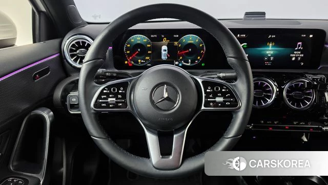 Mercedes-Benz A-Class W177 2022 Белый из Кореи, фото 4