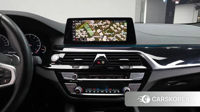 BMW 5 Series (G30) 2019 Серый из Кореи, фото 4