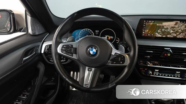 BMW 5 Series (G30) 2019 Серый из Кореи, фото 4