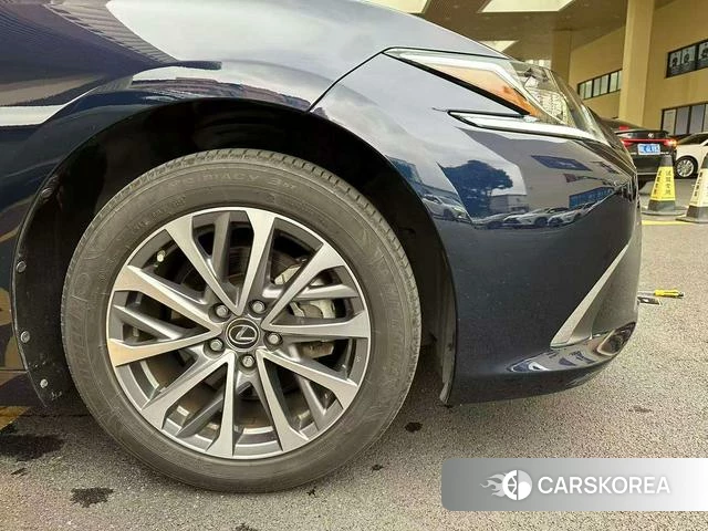 Lexus ES 2023 Синий из Китая, фото 4