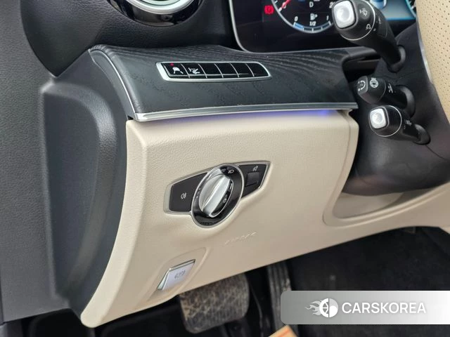 Mercedes-Benz E-Class W213 2018 Белый из Кореи, фото 4