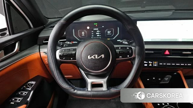 Kia The New K5 3rd generation 2024 Белый из Кореи, фото 4