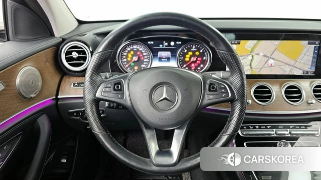 Mercedes-Benz E-Class W213 2018 Белый из Кореи, фото 4