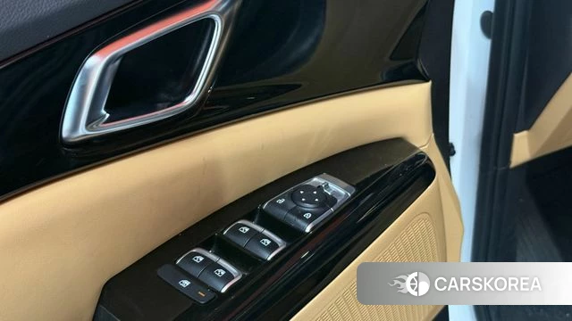 Kia Carnival 4th generation 2023 Белый из Кореи, фото 4