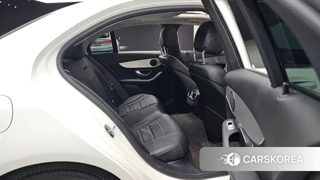 Mercedes-Benz C-Class W205 2018 Белый из Кореи, фото 4