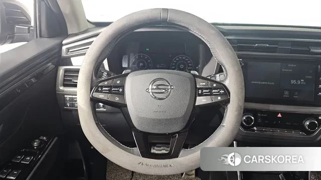 Ssangyong Beautiful Korando 2022 Черный из Кореи, фото 4