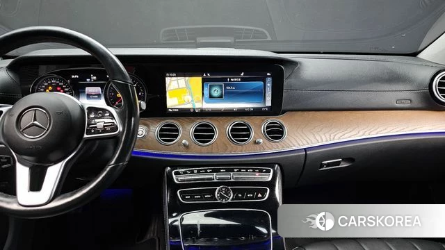 Mercedes-Benz E-Class W213 2019 Серебристо-серый из Кореи, фото 4