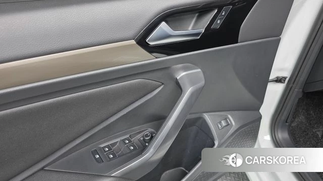 Volkswagen 7th Generation of Jetta 2021 Белый из Кореи, фото 4